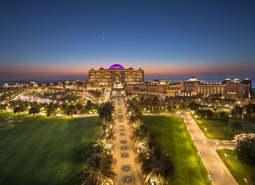 Jet ski in Dubai near Mandarin Oriental with luxury beachfront views